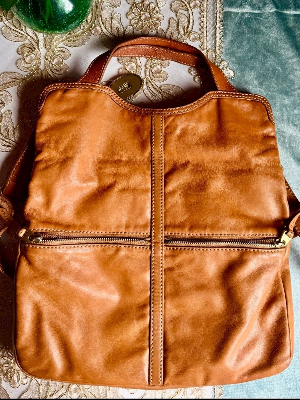 Fossil Erin Fold Over Leather Crossbody Tote Hobo Travel Bag - Picture 3 of 9